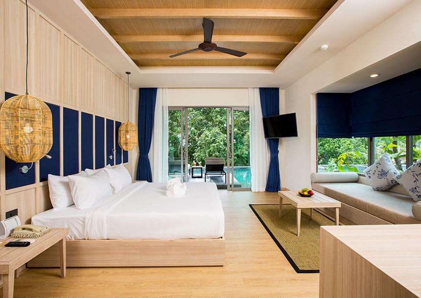 Aqua Deluxe Pool Access Room