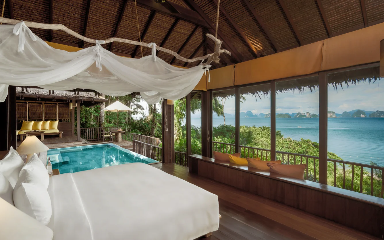 Beachfront Pool Villa