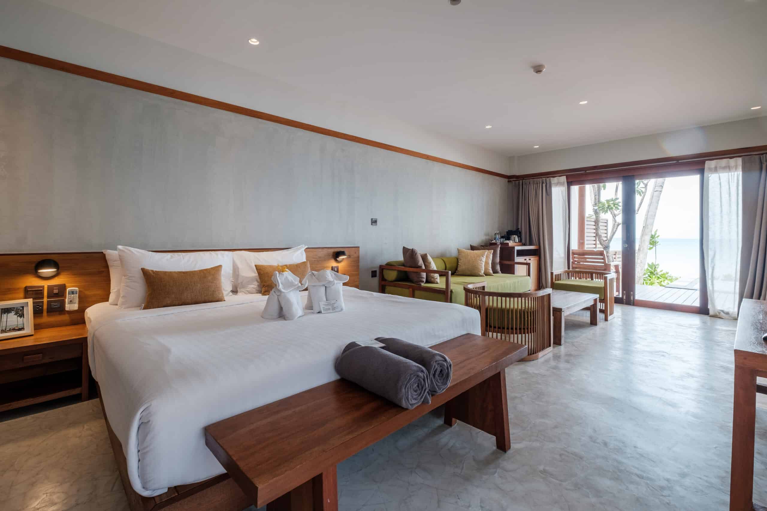 Beachfront villa, One-Bedroom with Private Pool