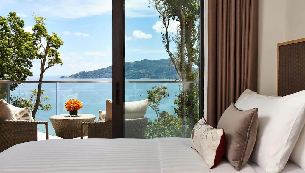 Club One Bedroom Suite Ocean View Balcony