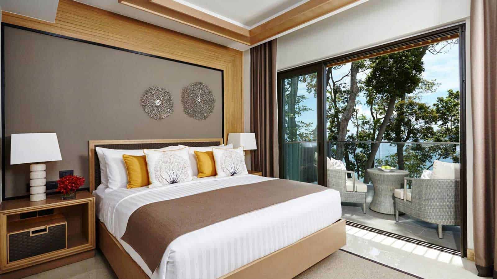 Club Two Bedroom Suite Ocean View Balcony