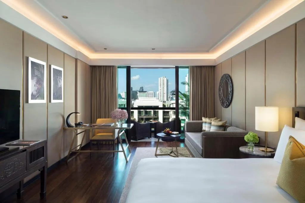 Deluxe Balcony Room