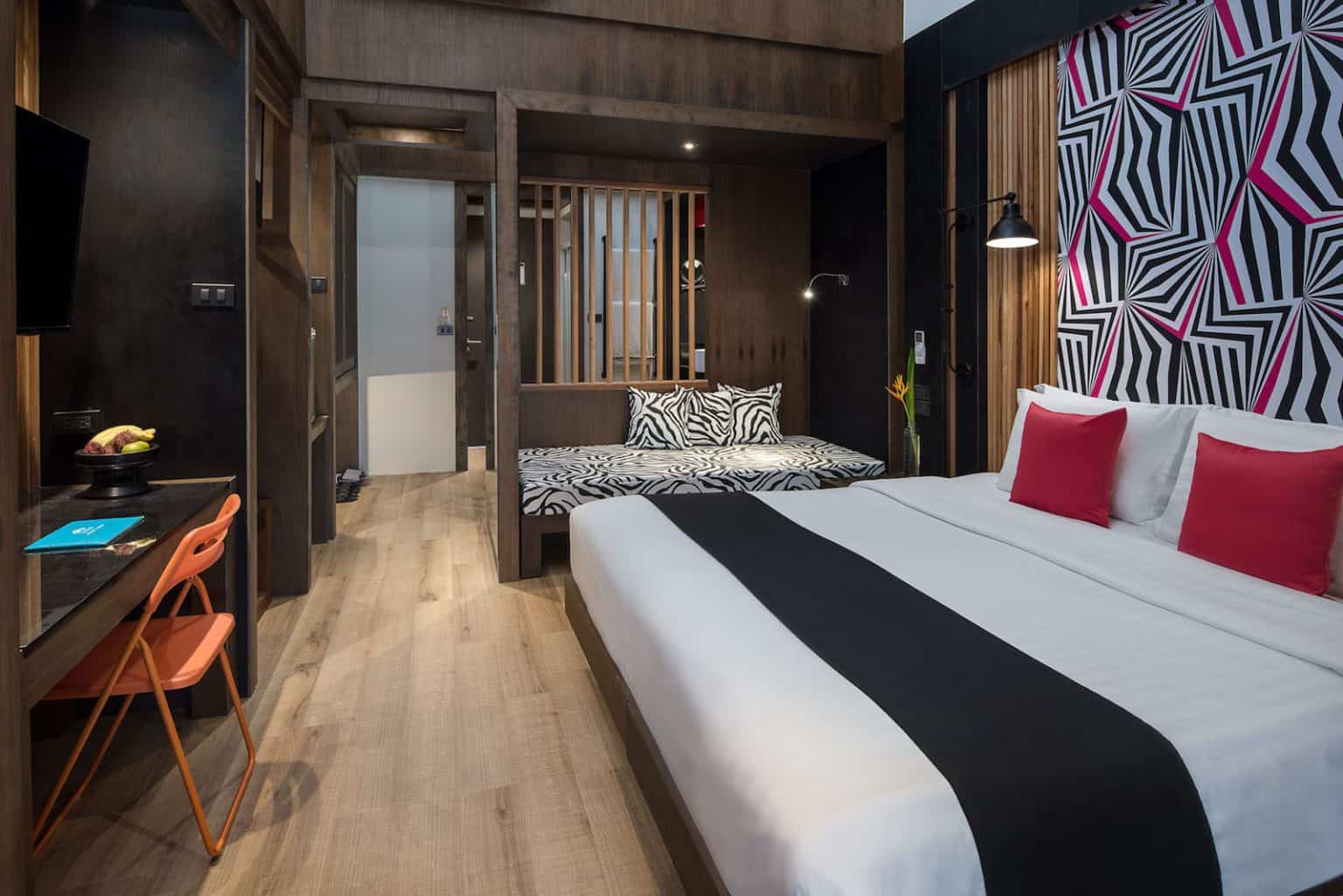 Deluxe Balcony Suite