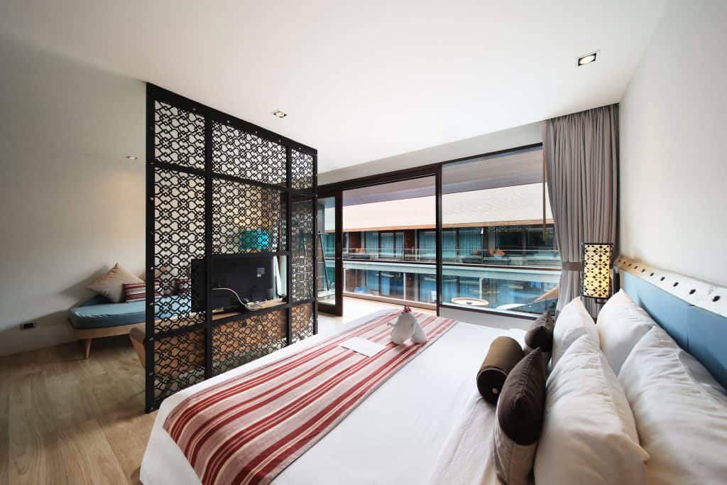Deluxe Pool View