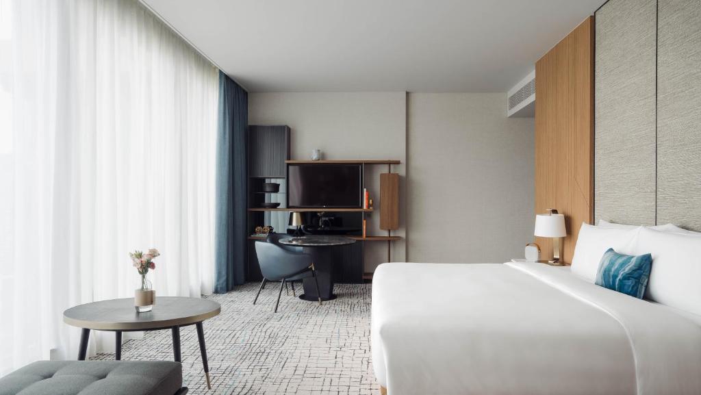 Essential Room