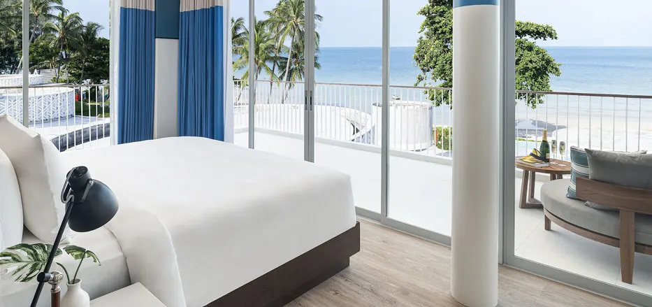 Groovy Sea View Suite