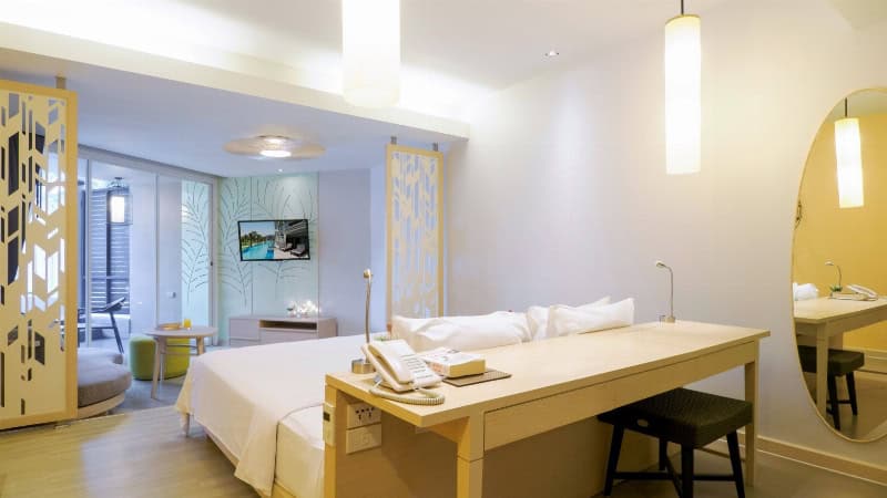 Pool Access Junior Suite
