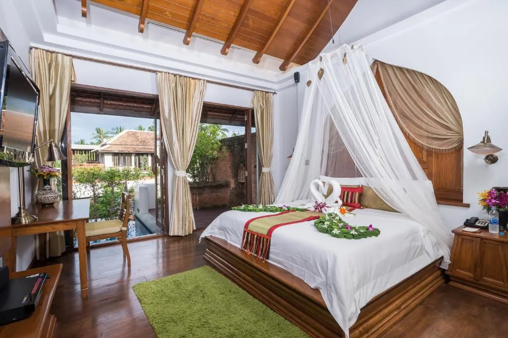 Pool Villa Garden View