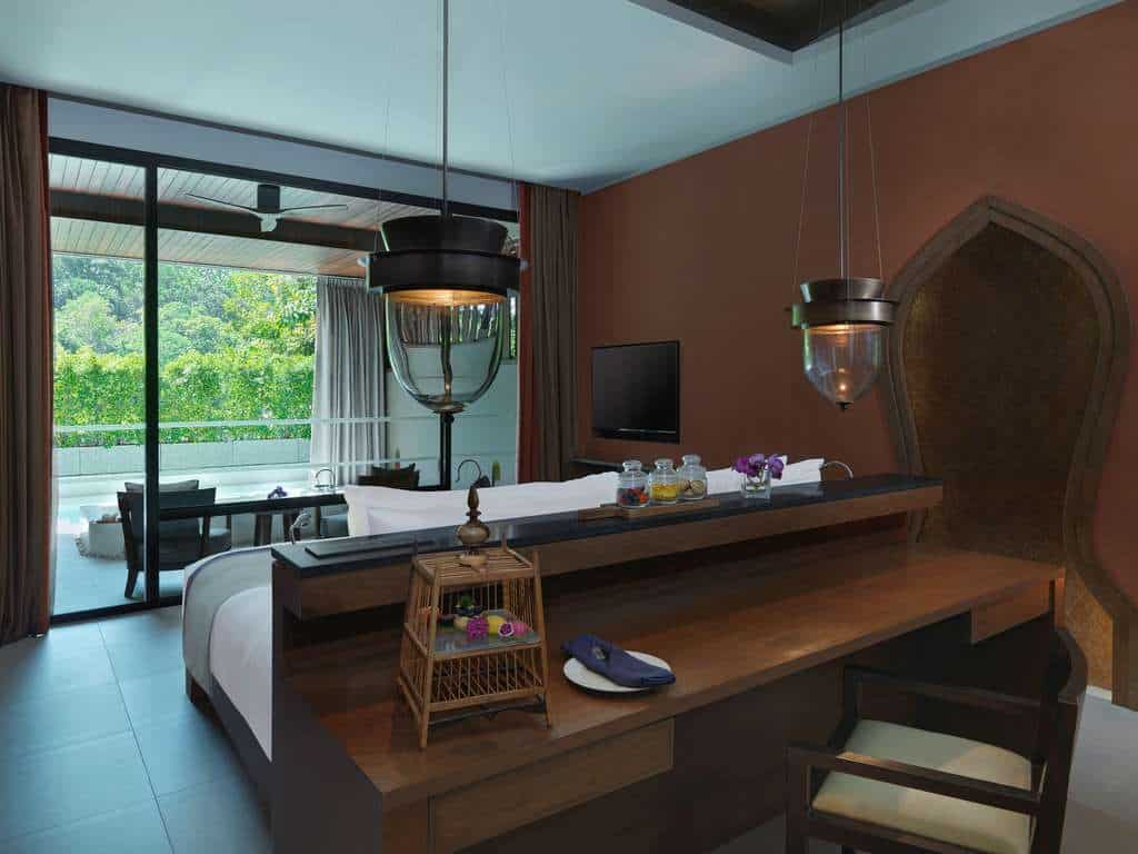 Santi Deluxe Plunge Pool Suite with Whirlpool bath