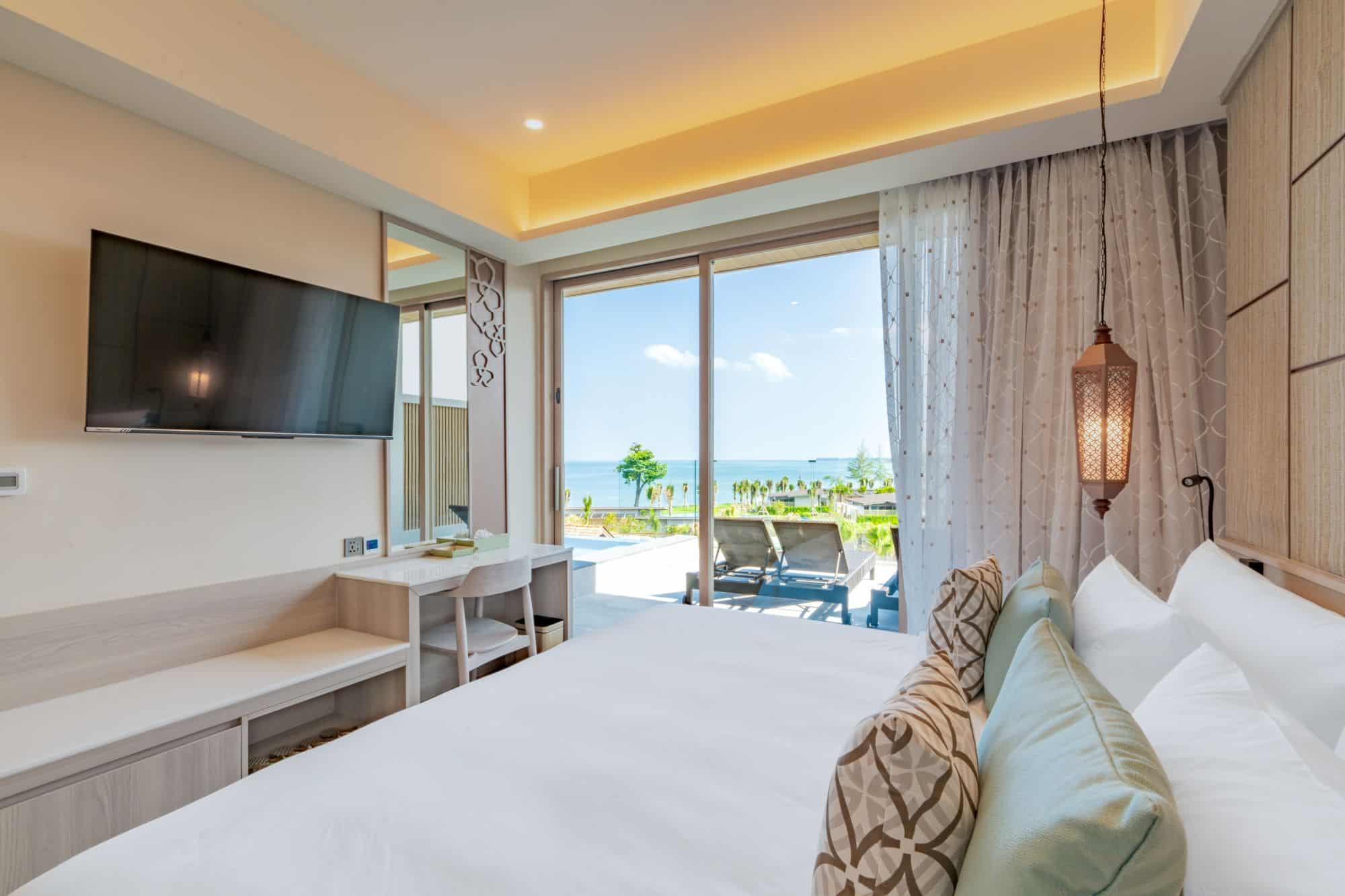 Seaview Family Pool Suite