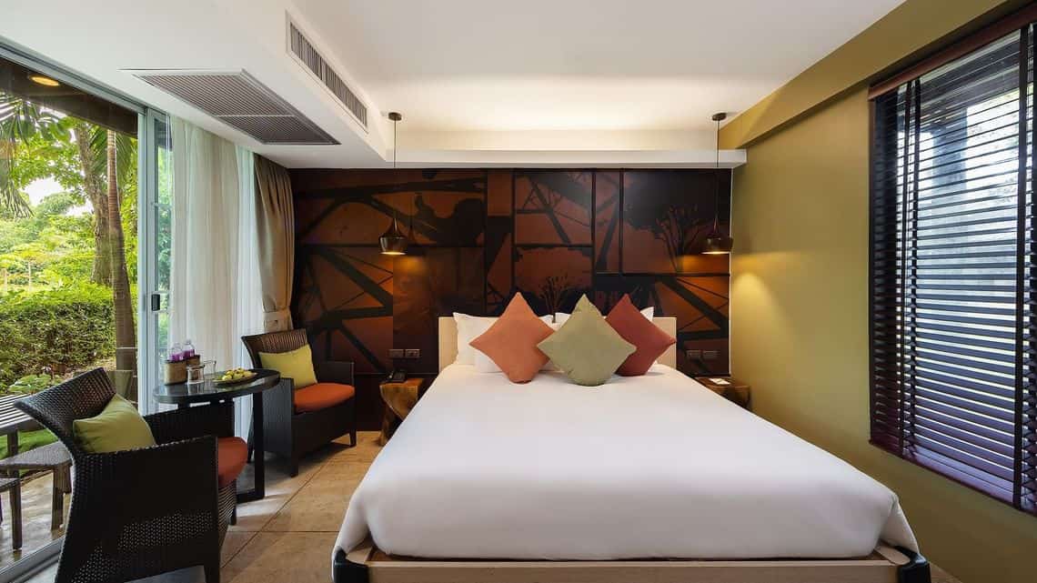 Suite With Bathhub