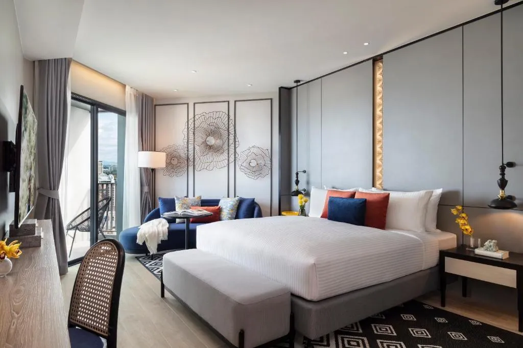 Three-Bedroom Premier With Sea View