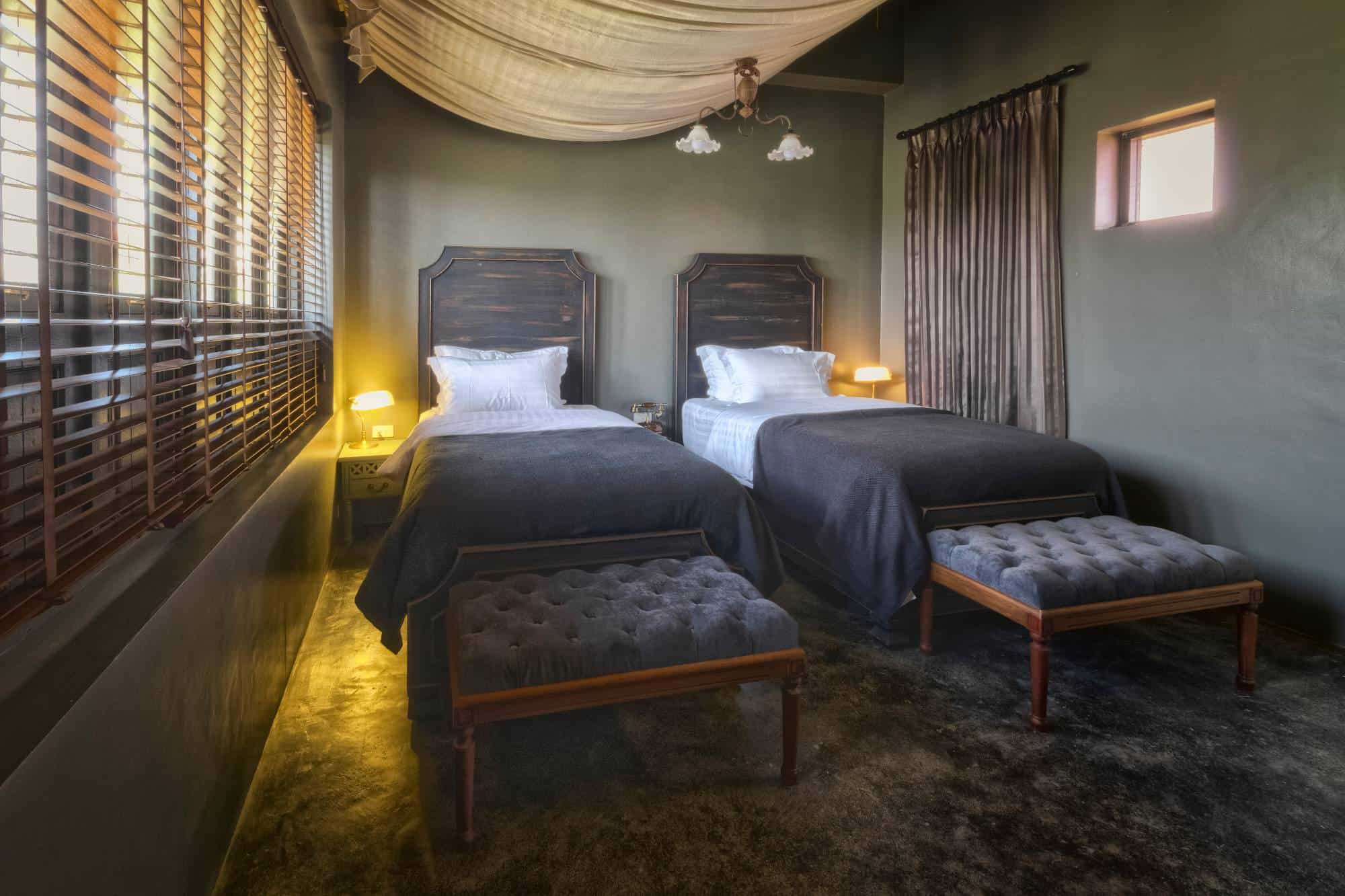 Two Room Terrace
