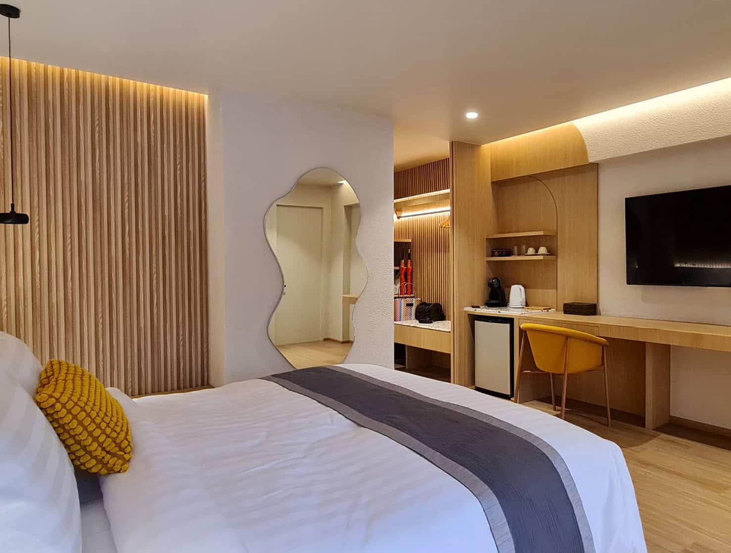 Deluxe Seaview