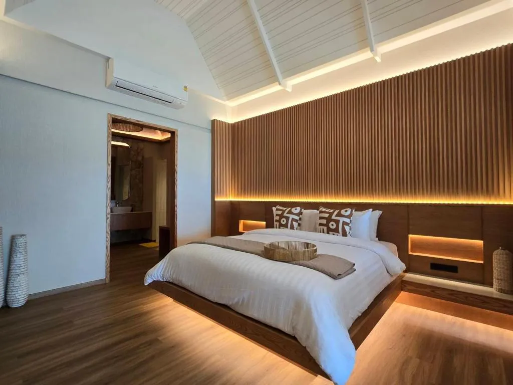 Family Beachfront Pool Villa
