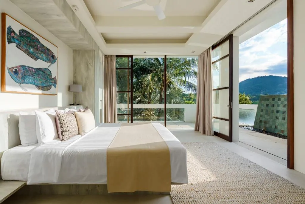 Five-Bedroom Villa