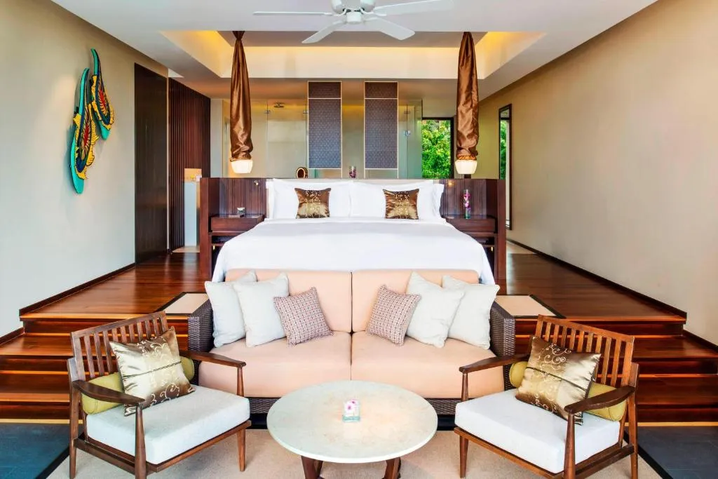 Jungle One Bedroom Pool Suite