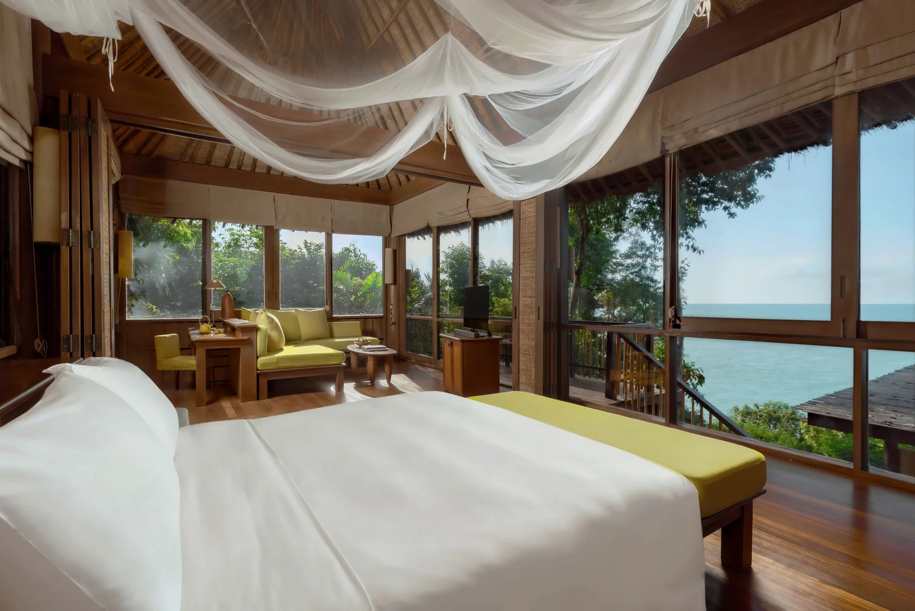 Ocean Front Pool Villa Suite