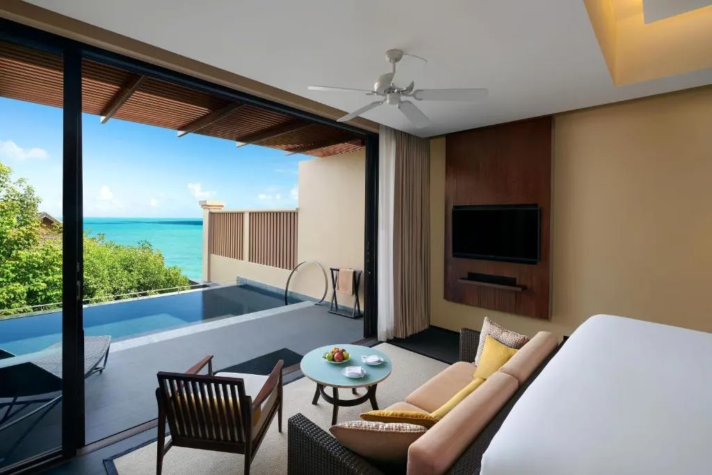 Ocean Pool One Bedroom Suite