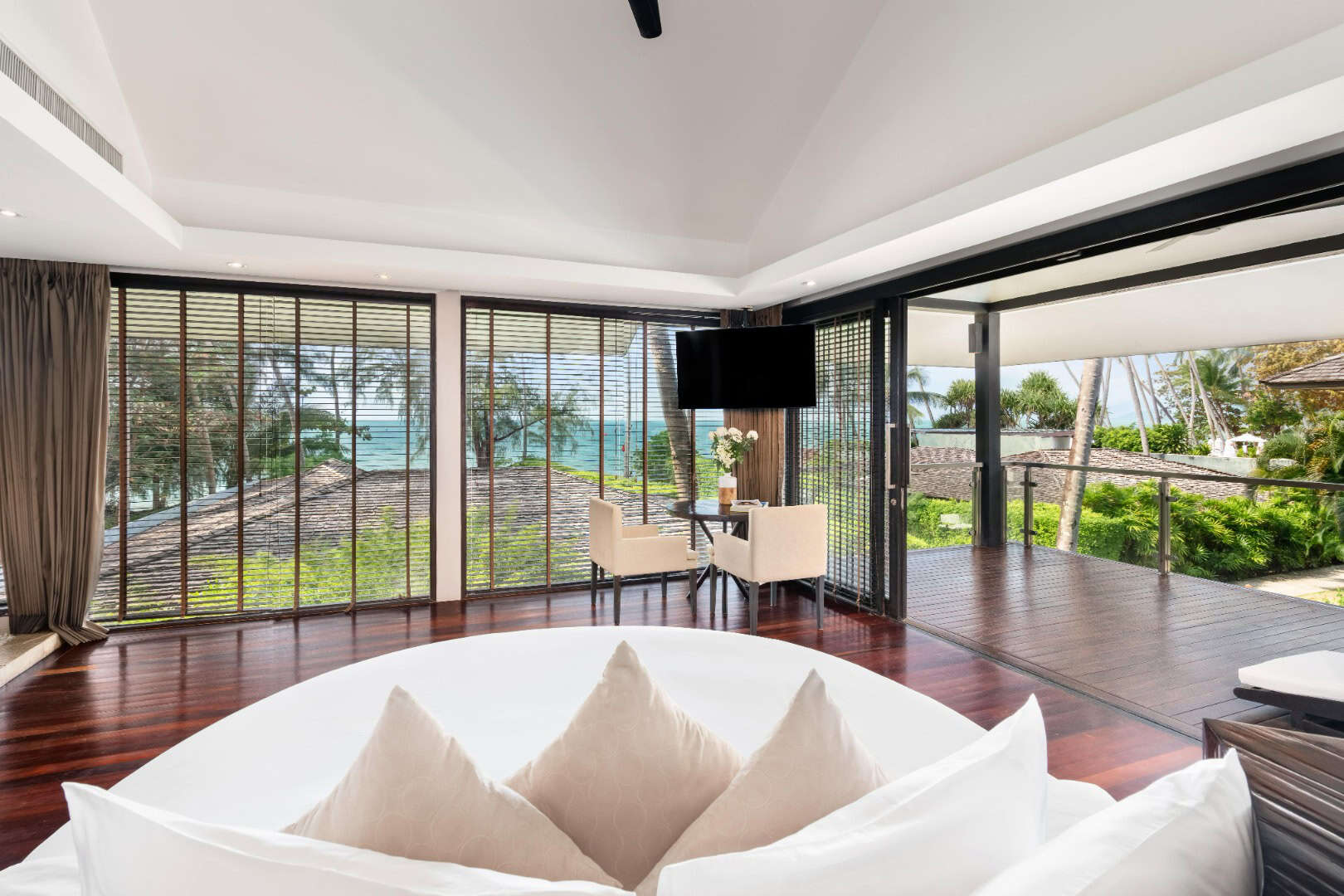 Luux Ocean View Penthouse